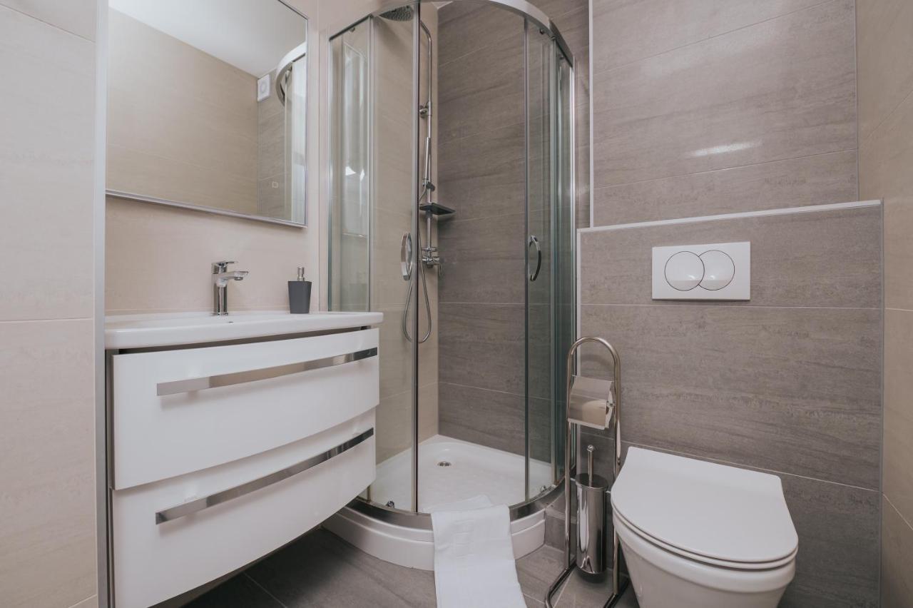 Apartments Virgine Maria I Baska  Exterior photo