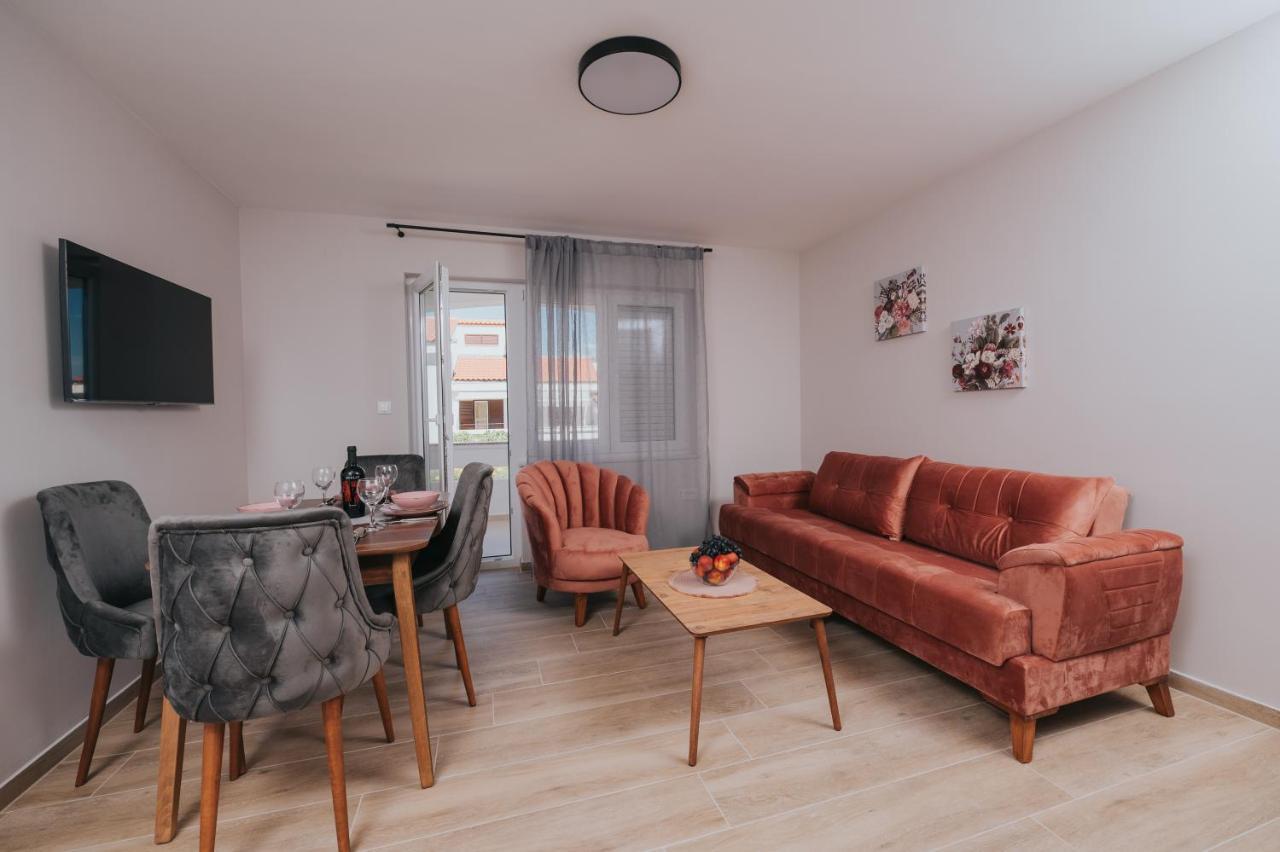 Apartments Virgine Maria I Baska  Exterior photo