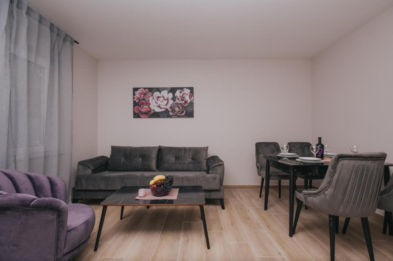 Apartments Virgine Maria I Baska  Exterior photo